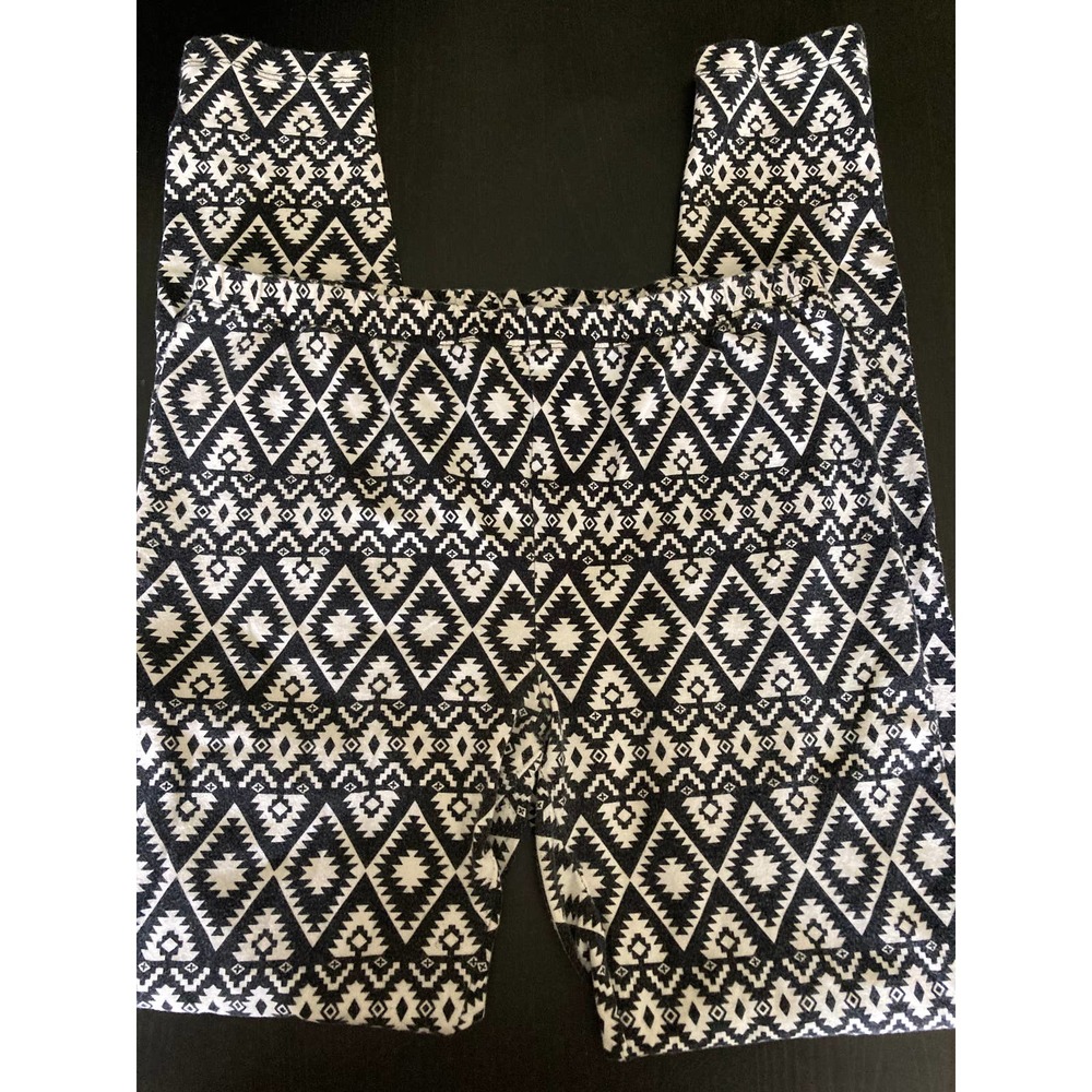 Forever 21 Black and White Patterned Leggings SzL